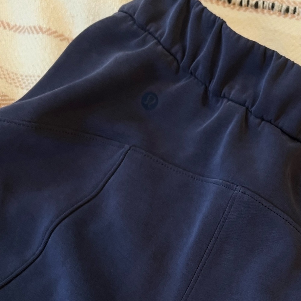 Lululemon Softstreme High Rise Wide Leg Pants, NEW - Picture 6 of 13